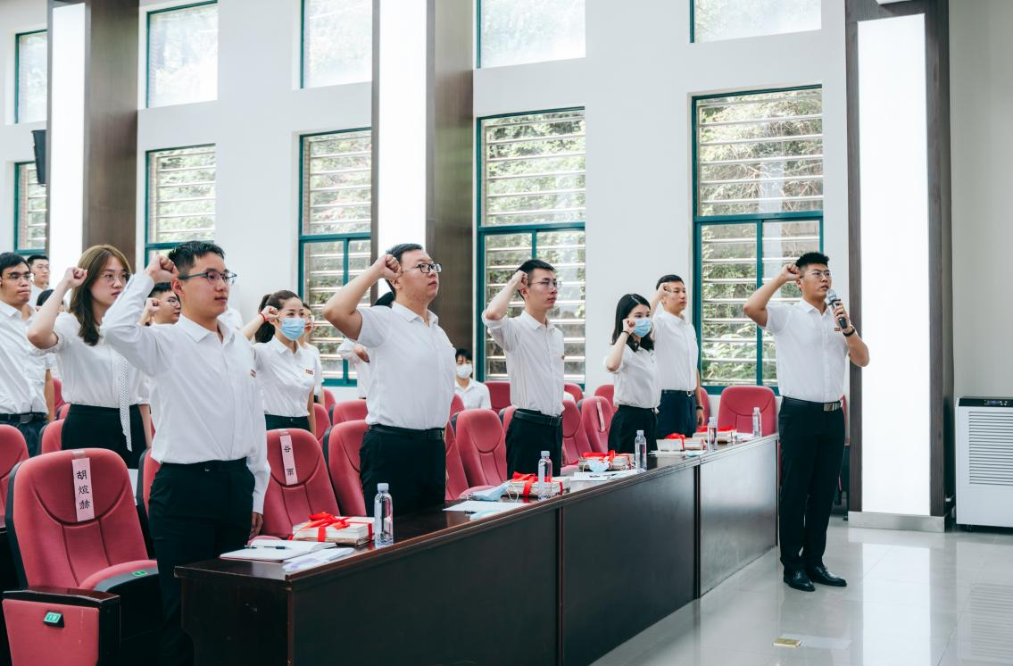 2021年新聘辅导员上岗培训班开班典礼举行